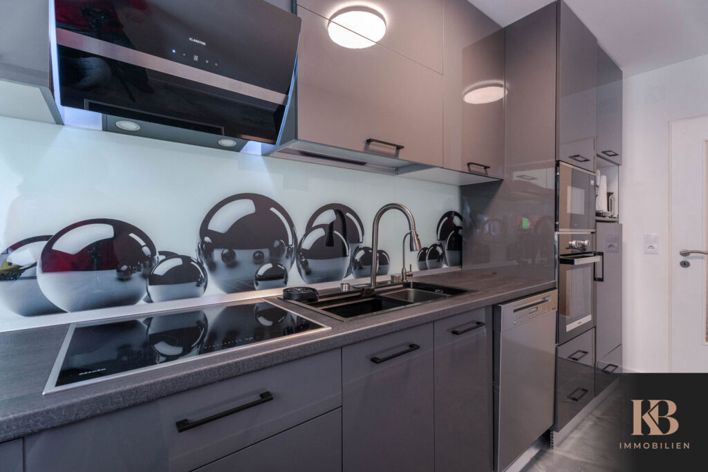 KB Immobilien - Inserat - Aluminiumstraße - Küche Ansicht 2