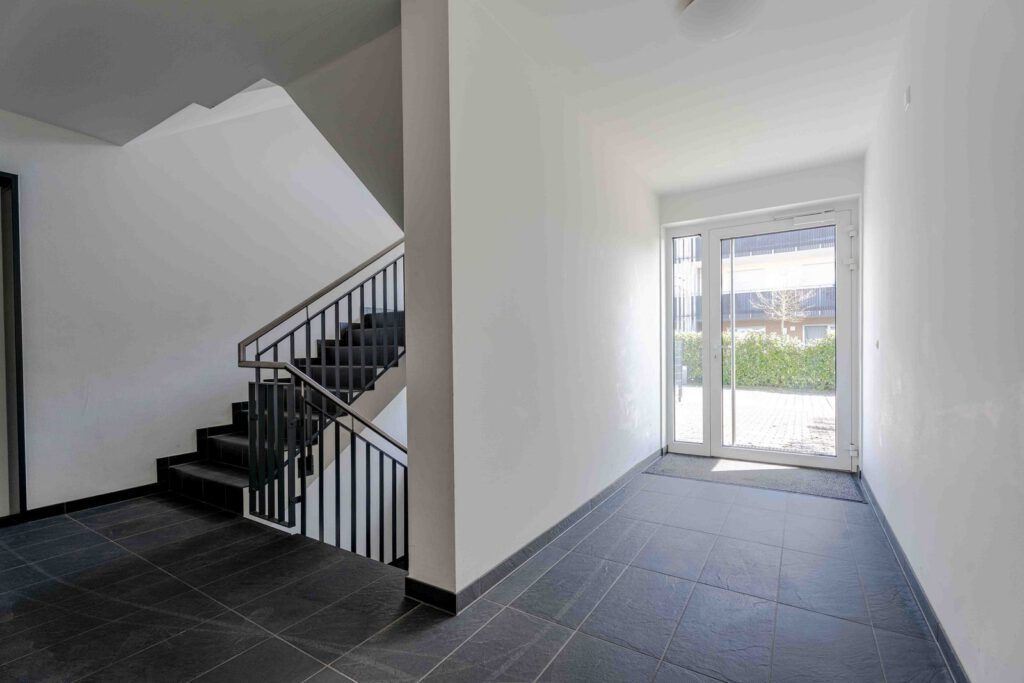 KB Immobilien - Inserat - Greuther Straße 13 - Hauseingang