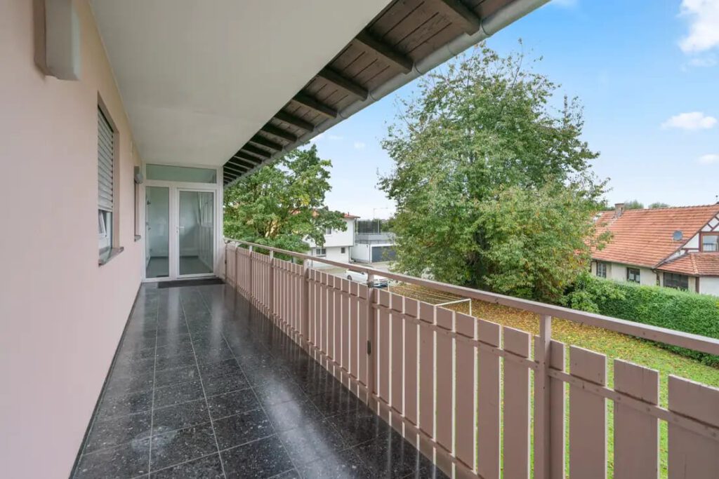 KB Immobilien - Inserat - Allmannsweilerstr. 97-2 - Eingang