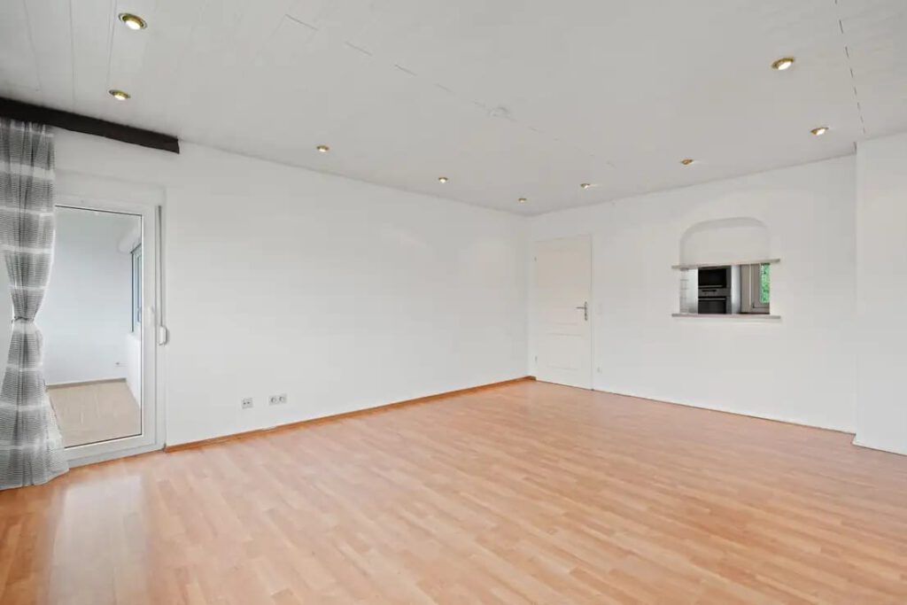 KB Immobilien - Inserat - Allmannsweilerstr. 97-2 - Wohnzimmer Ansicht 2