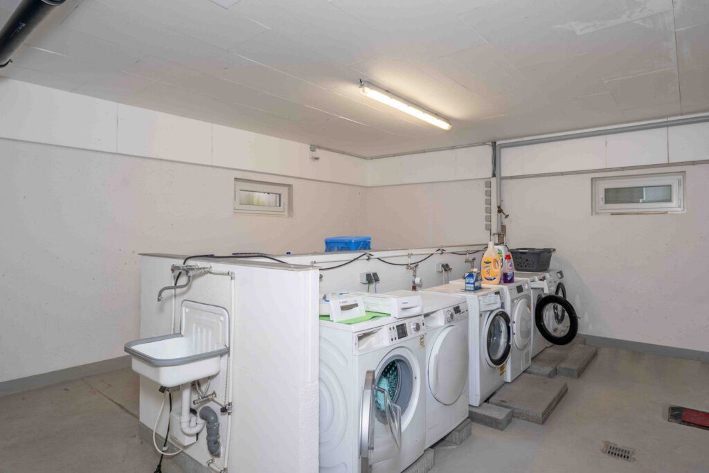 KB Immobilien - Inserat - Greuther Straße 13 - Waschraum