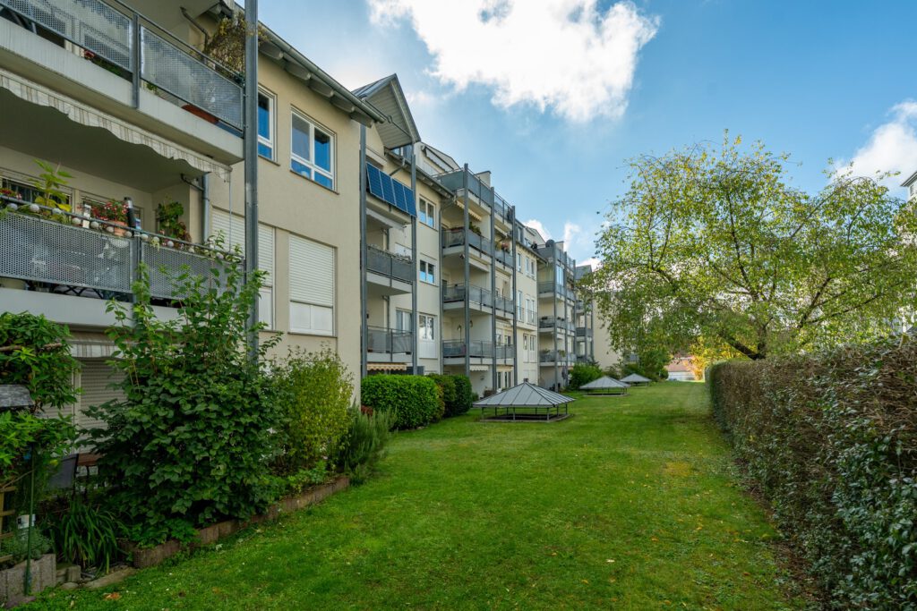 KB Immobilien - Inserat - Überlinger Str. 69 - Außenansicht - Garten