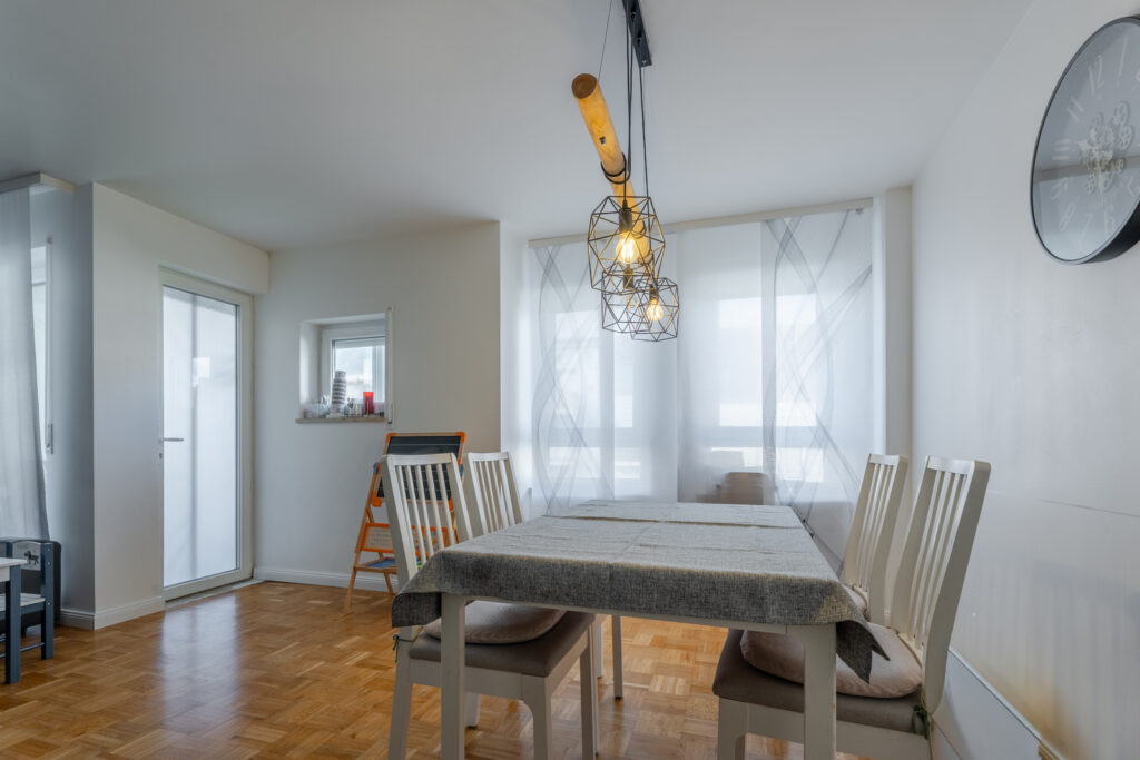 KB Immobilien - Inserat - Überlinger Str. 69 - Essbereich - Ansicht 1