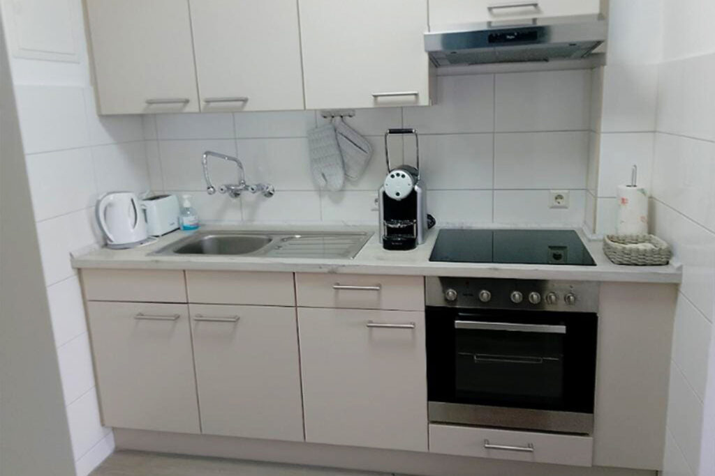 KB Immobilien - Inserat - Hauptstraße 62 - Küchenzeile